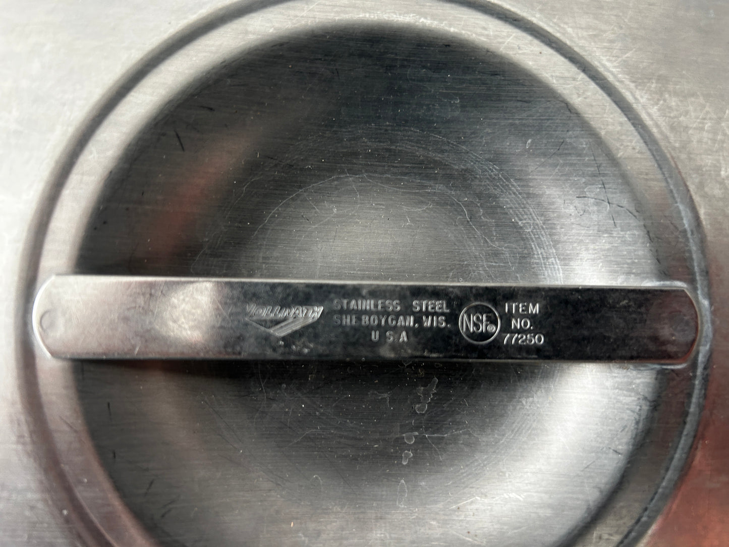 Full-size Super Pan V® solid stainless steel cover 77250