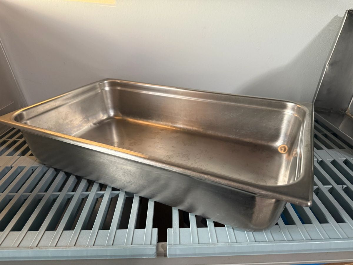 Vollrath 30045 Super Pan® Full Size 4" Deep Heavy-Duty Stainless Steel Transport Pan - 20 Gauge