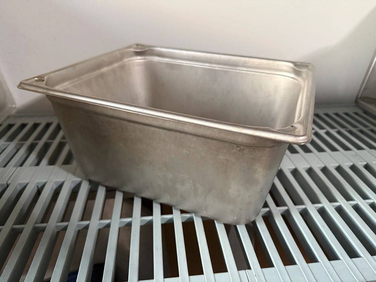 Vollrath 90282 Super Pan 3® 1/2 Size 8" Deep Anti-Jam Stainless Steel Steam Table / Hotel Pan - 22 Gauge