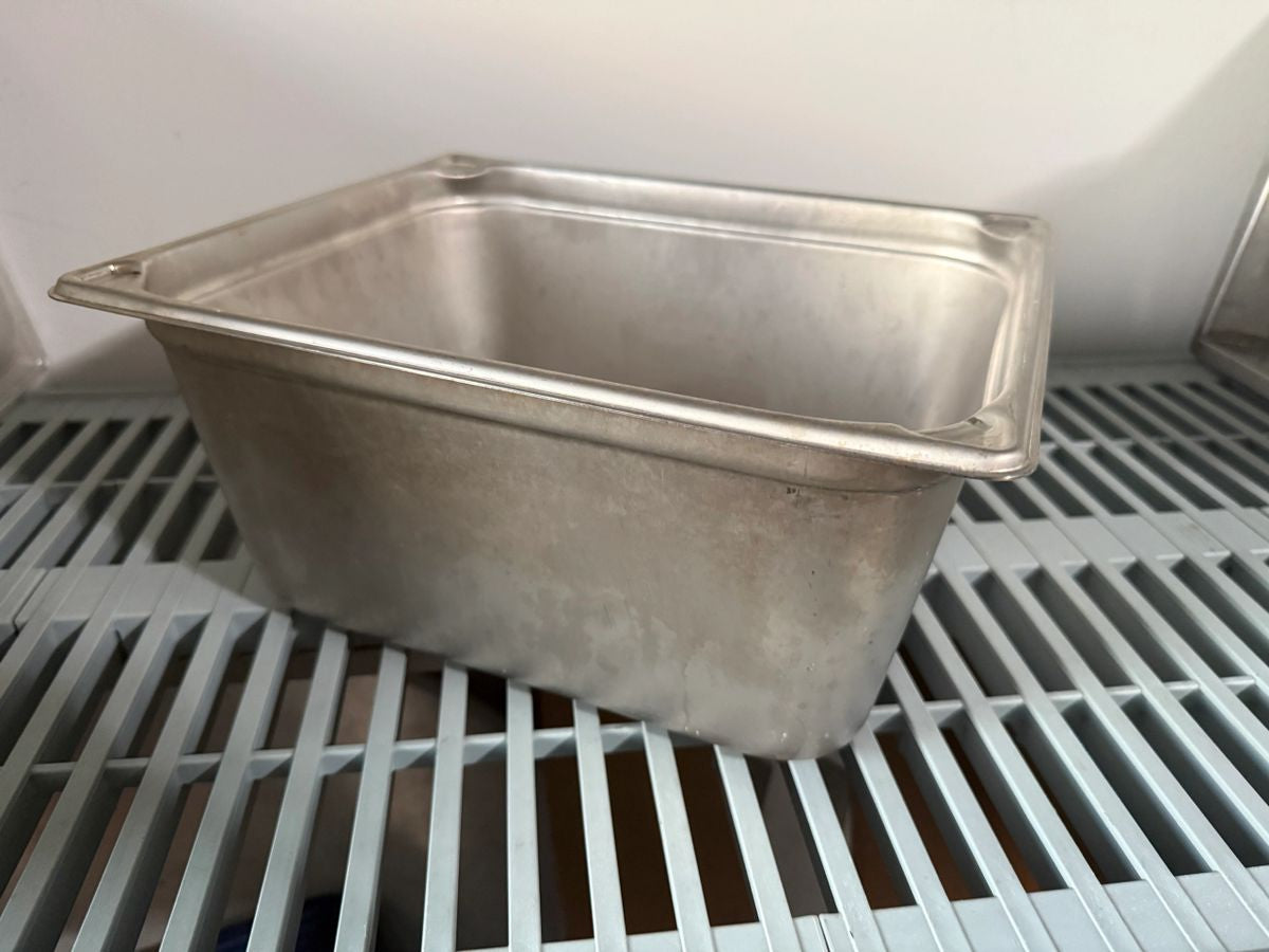 Vollrath 30262 Super Pan V® 1/2 Size 6" Deep Anti-Jam Stainless Steel Steam Table / Hotel Pan - 22 Gauge