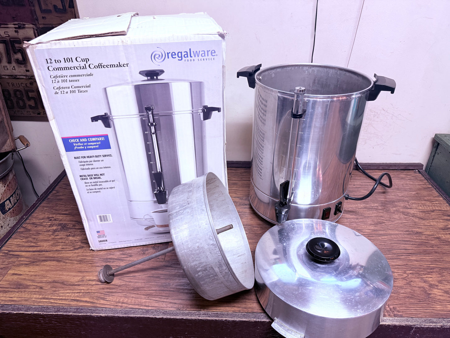 Regalware 58001R 101 cup Percolator Coffee Urn Aluminum (USED WORKING CONDITION)